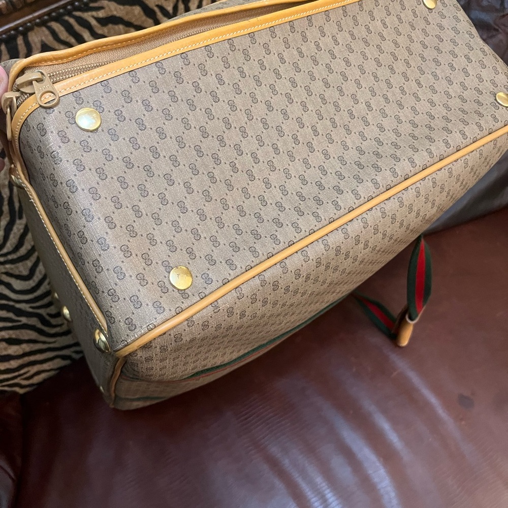 Gucci Monogram Travel Bag with Green and Red Straps - Picture 3 of 16